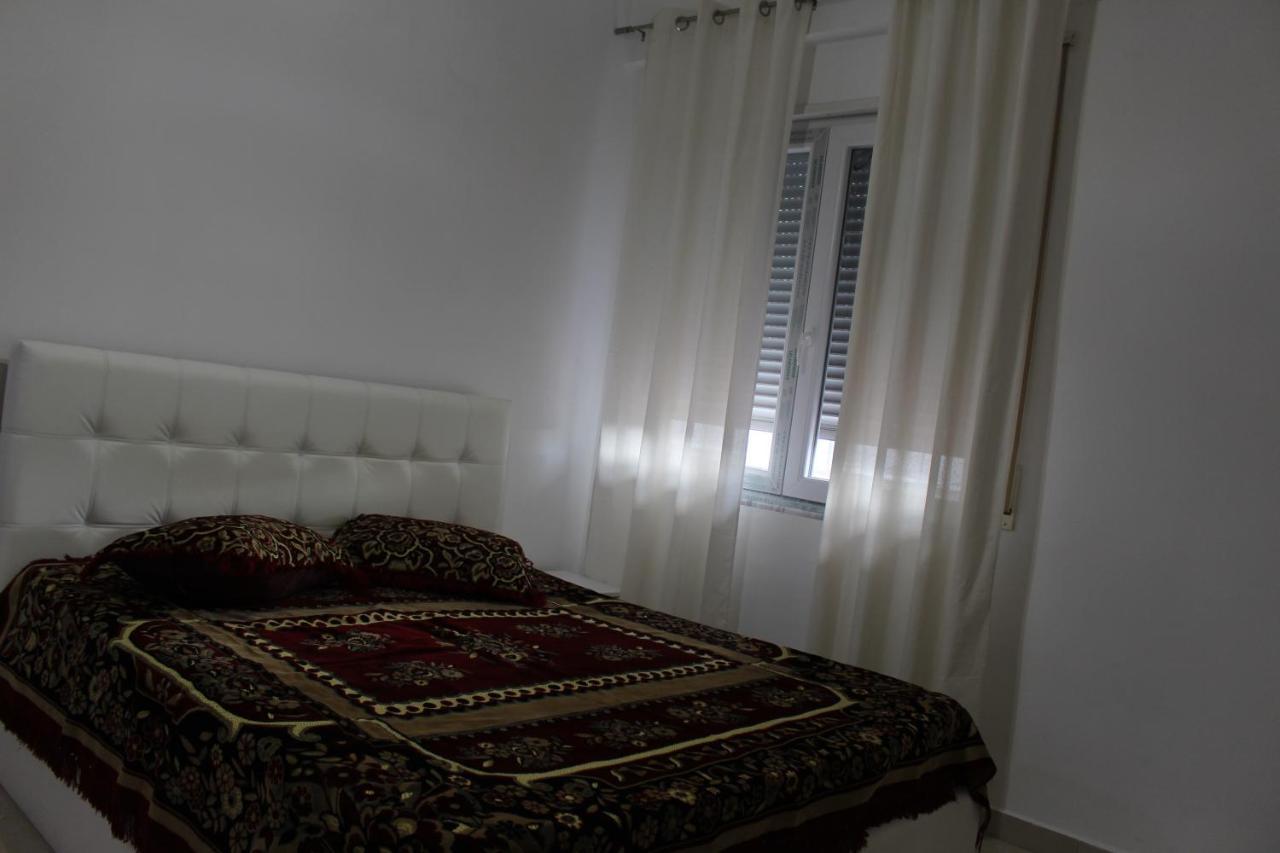 City Center Luxurious Apartment Shkoder Ngoại thất bức ảnh