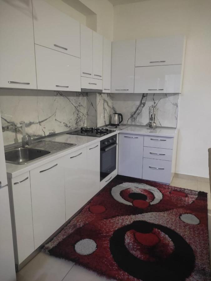 City Center Luxurious Apartment Shkoder Ngoại thất bức ảnh