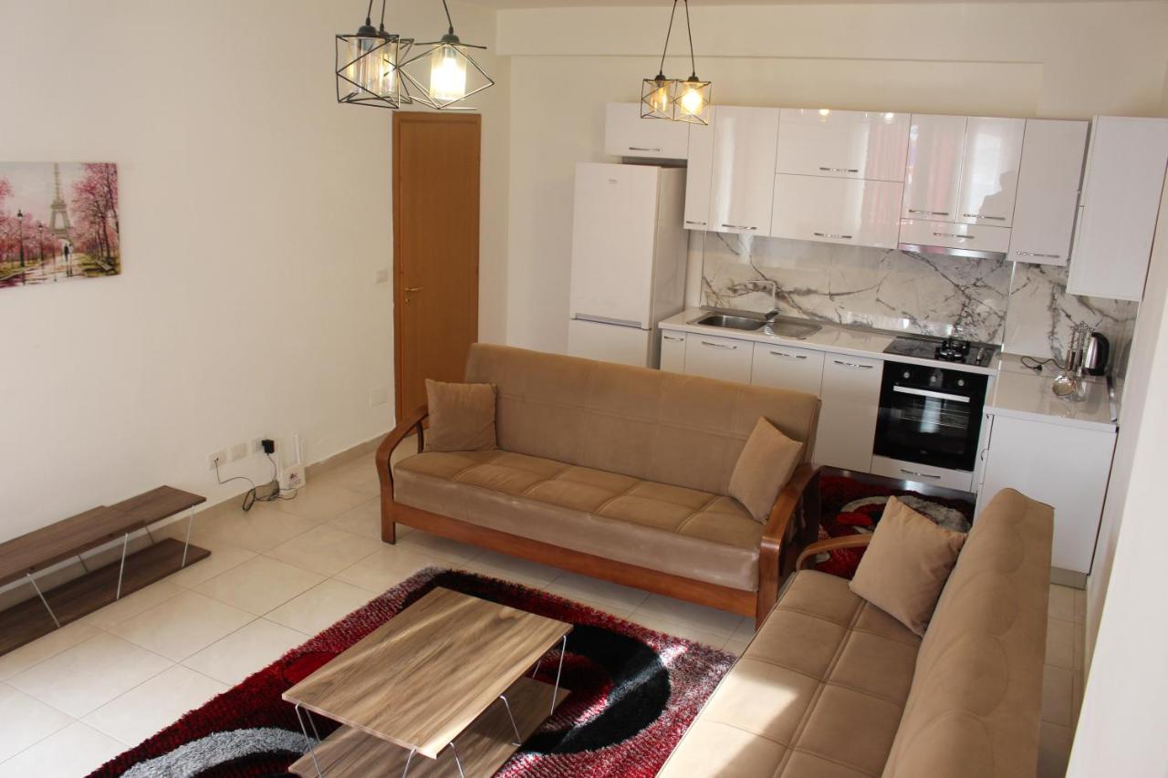 City Center Luxurious Apartment Shkoder Ngoại thất bức ảnh